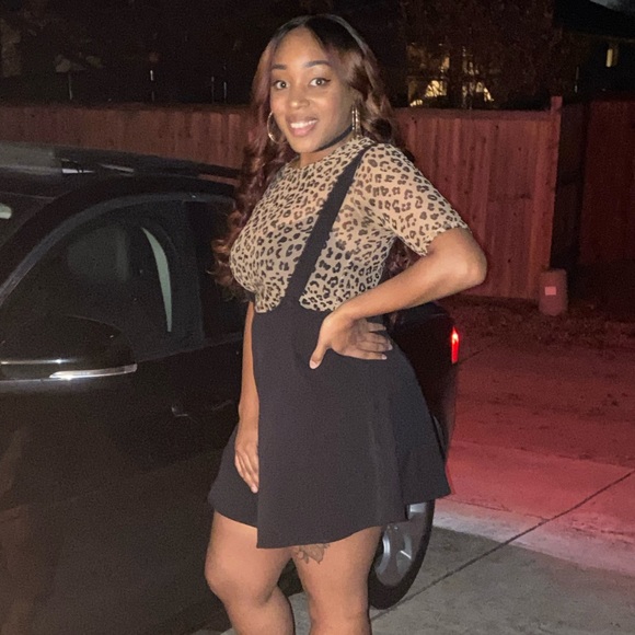 Meet your Posher, Jasmine - Picture 2 of 4